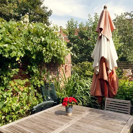 Inblauw - Exclusive Wellness Готель типу 